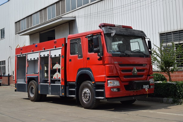 江特牌JDF5140TXFXX20Z型化學(xué)洗消消防車