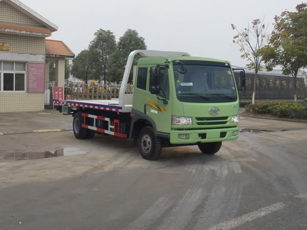 解放國(guó)四平板一拖二清障車